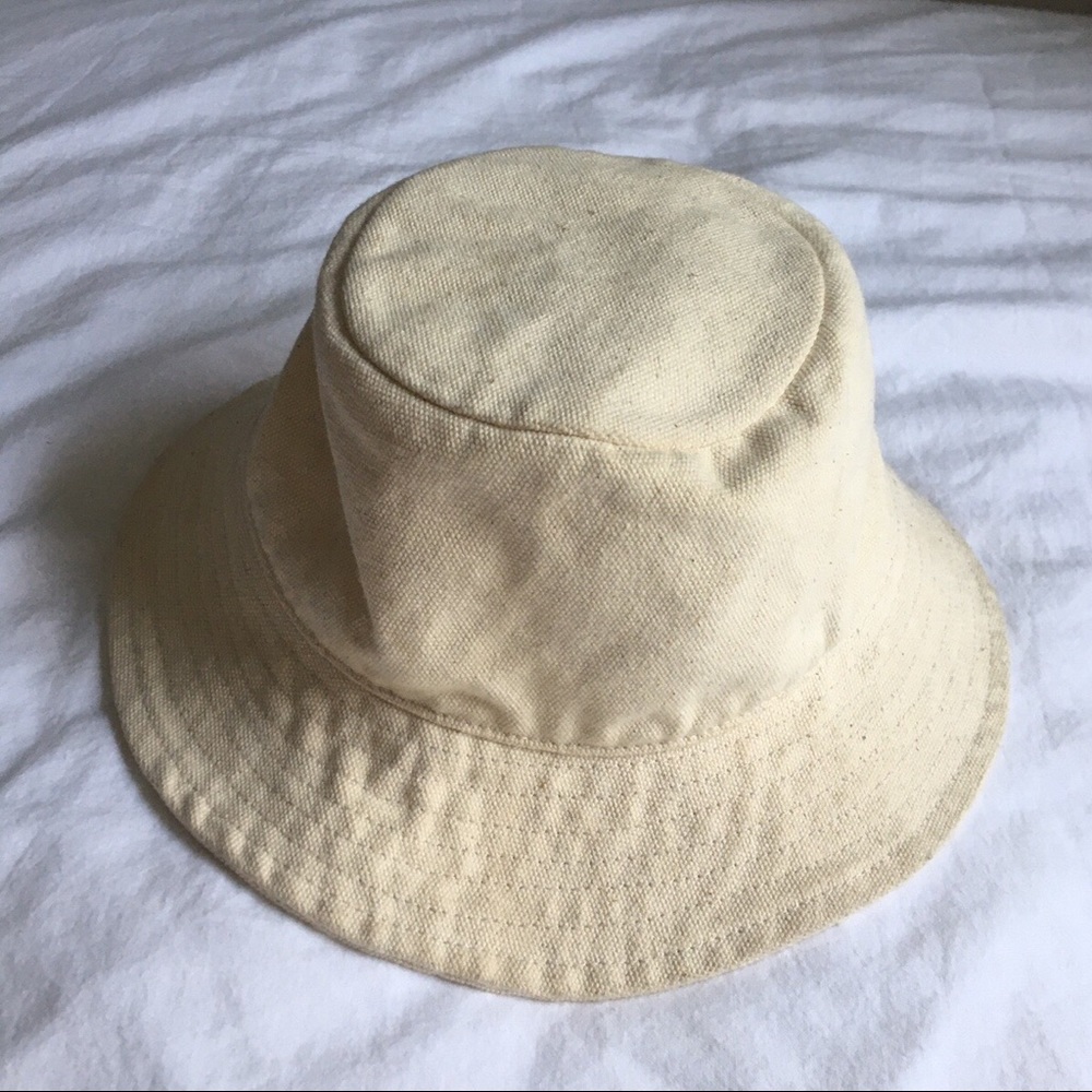 Canvas bucket hat